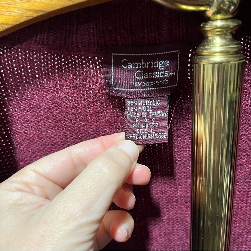 Men's Vinatge Cable Knit Cardigan Sweater - Rich Burgundy Large Wool - Picture 6 of 9
